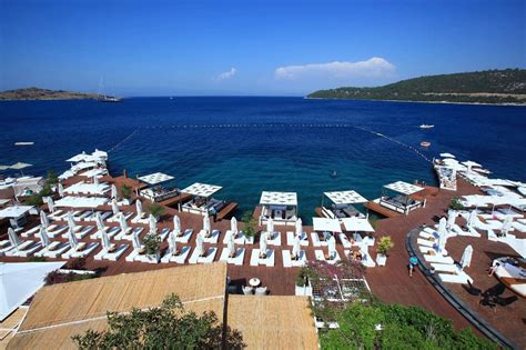 best beach clubs bodrum